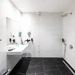 Western Premier Royal Blue - Adult Only Hotel