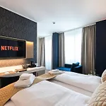 Western Premier Royal Blue - Adult Only Hotel