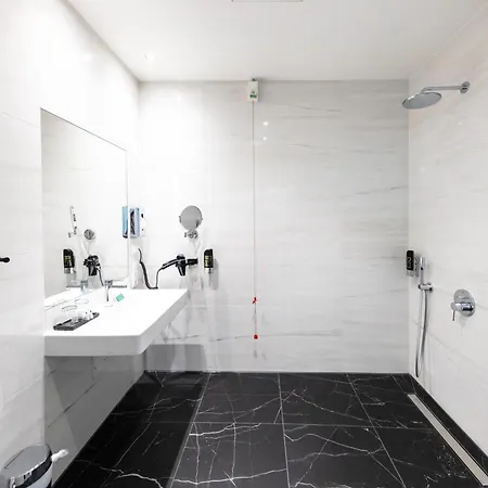 Western Premier Royal Blue Hotel