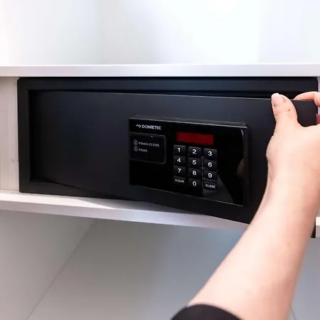 Hotel Western Premier Royal Blue - Adult Only 4*