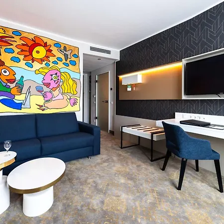 Hotel Western Premier Royal Blue