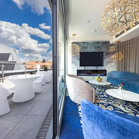 Western Premier Royal Blue - Adult Only Hotel