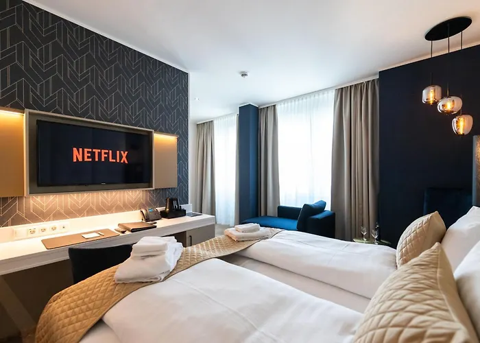 Western Premier Royal Blue - Adult Only Hotel