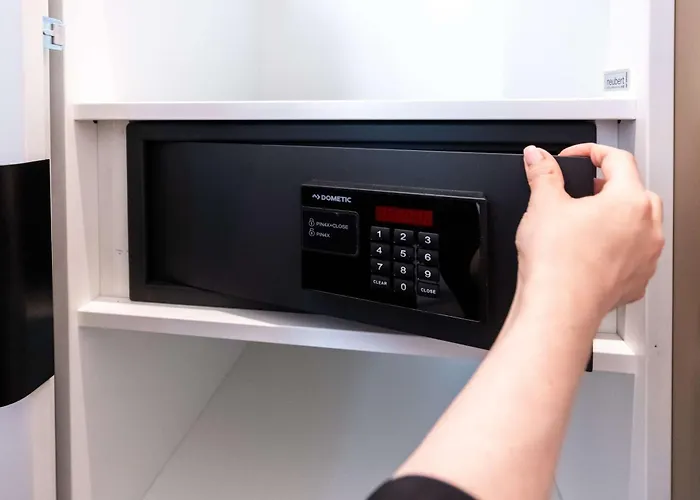 Hotel Western Premier Royal Blue - Adult Only 4*